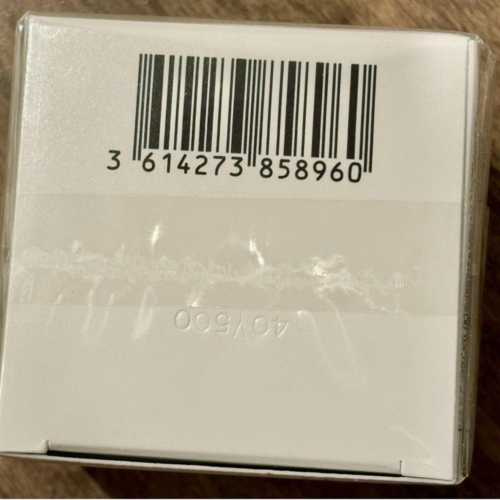 Prada Augmented Skin 0.5oz/15ml - Picture 7 of 9